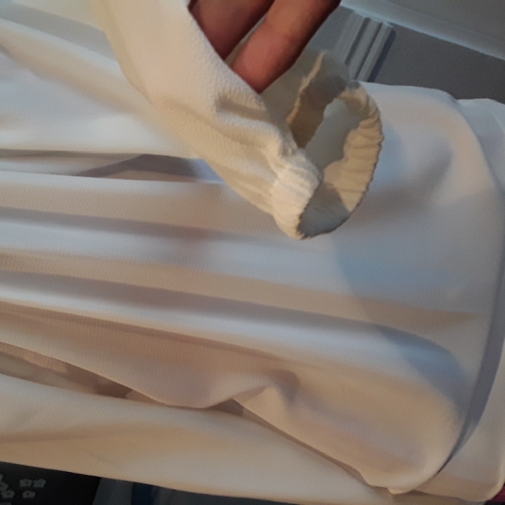 New Blouse - Picture 5 of 6